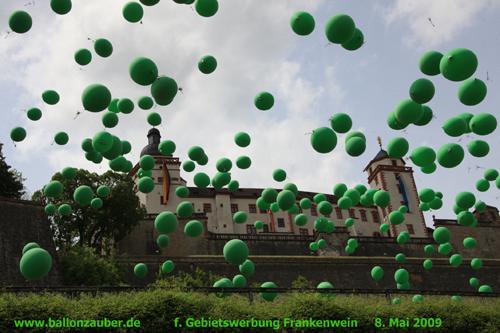 Ballondekoration-Riesenballons-Massenstart-Weinberg-Würzburg